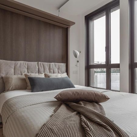 The Best Rent - Monolocale Moderno A Due Passi Dal Duomo Милано Екстериор снимка
