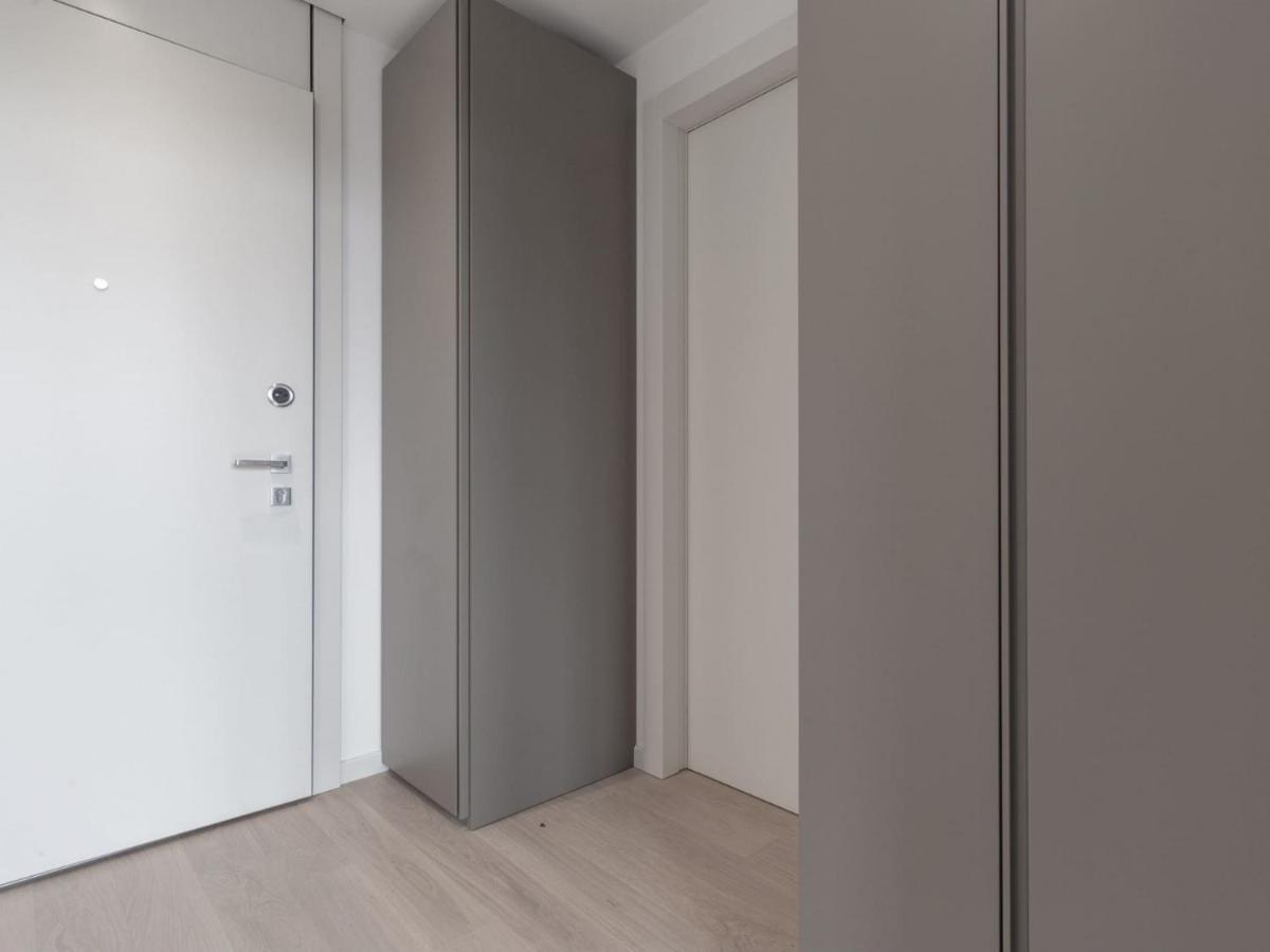 The Best Rent - Monolocale Moderno A Due Passi Dal Duomo Милано Екстериор снимка
